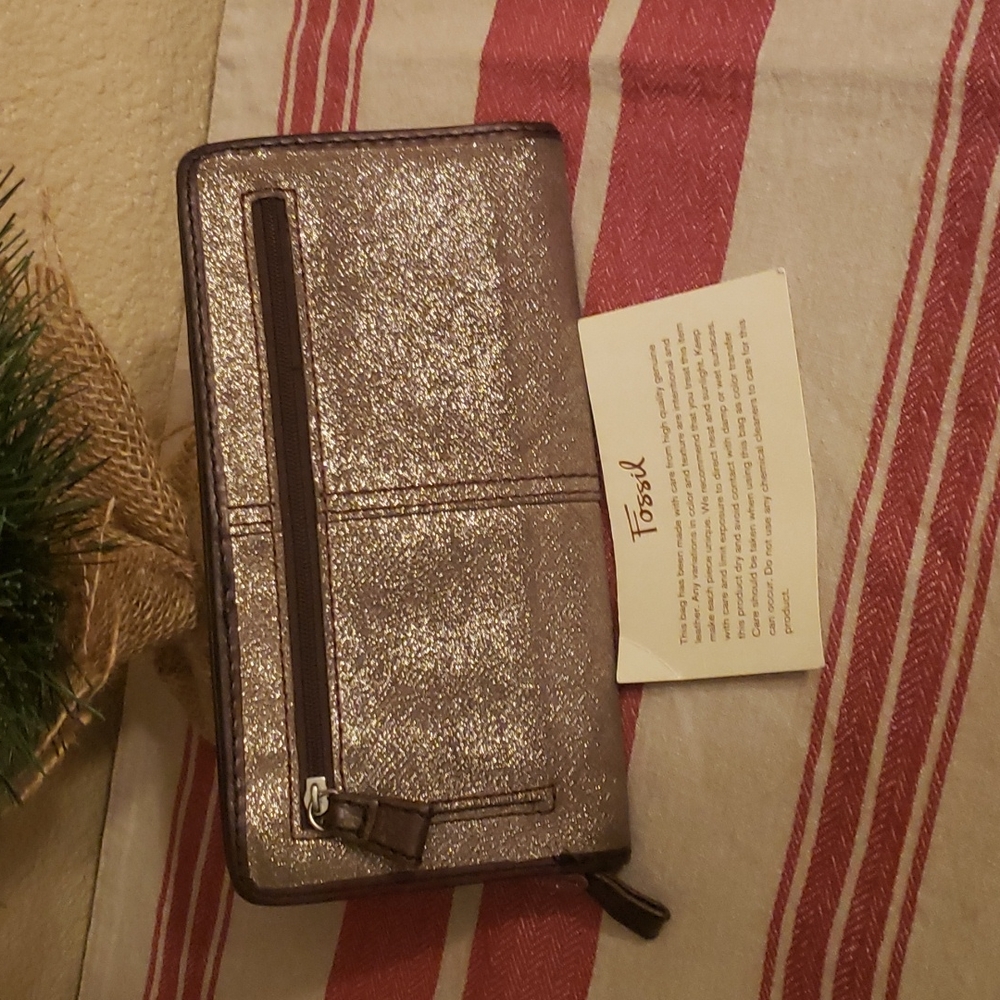 Fossil Wallet - Picture 4 of 5